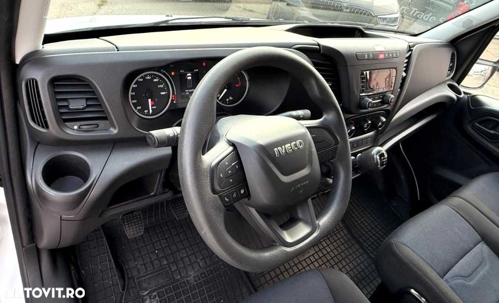 Iveco DAILY CUB CU LIFT - 16