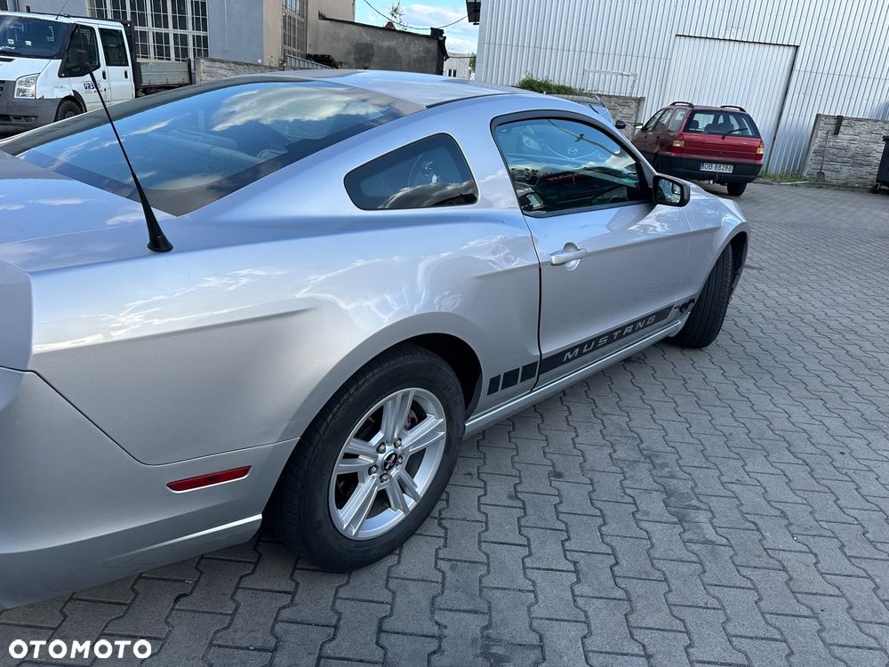 Ford Mustang 3.7 V6 - 1