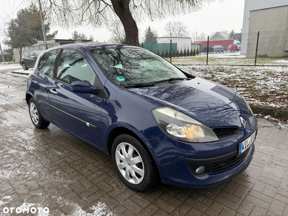 Renault Clio - 2
