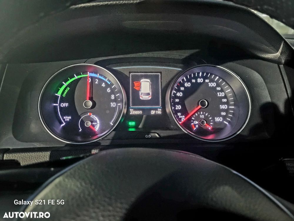 Volkswagen e-Golf - 7