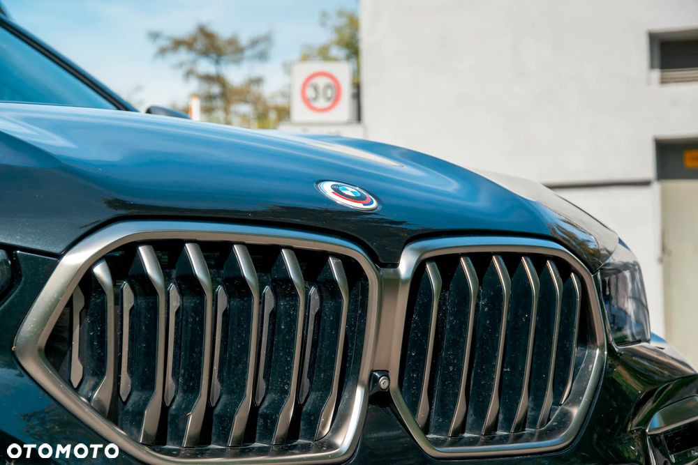 BMW X6 - 13