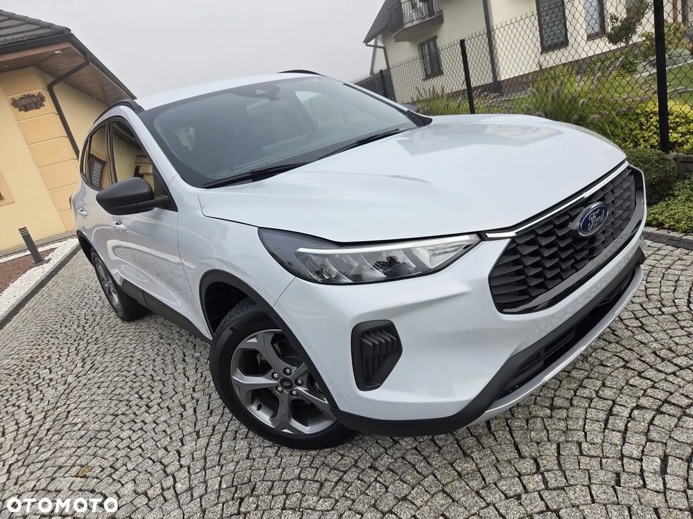 Ford Kuga - 31