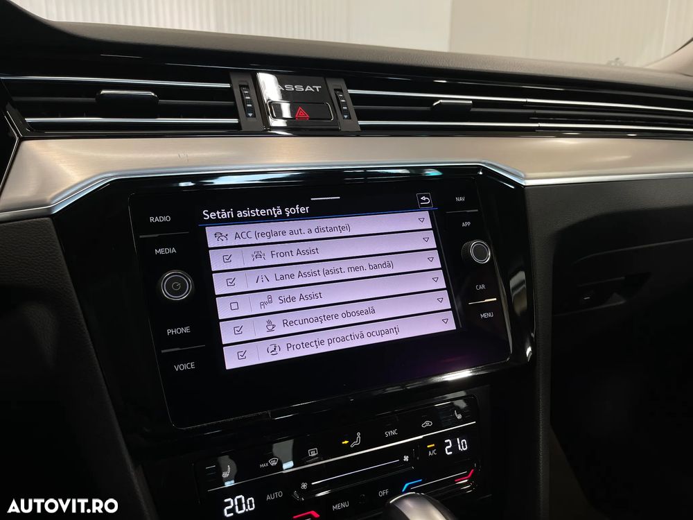 Volkswagen Passat 2.0 TDI DSG Highline - 14