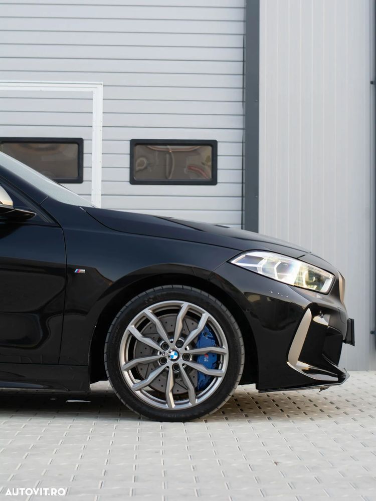 BMW M1 M135i xDrive - 10