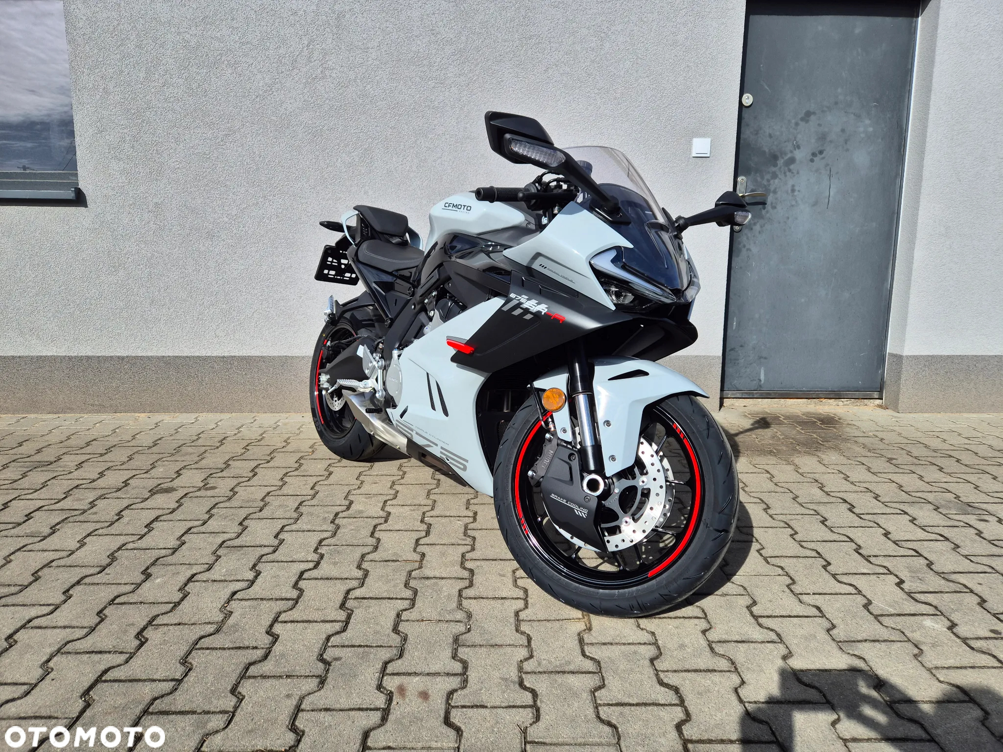 CFMoto SR - 11