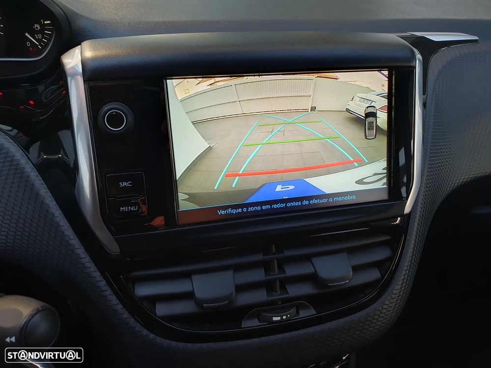 Peugeot 2008 1.2 PureTech Style EAT6 - 10