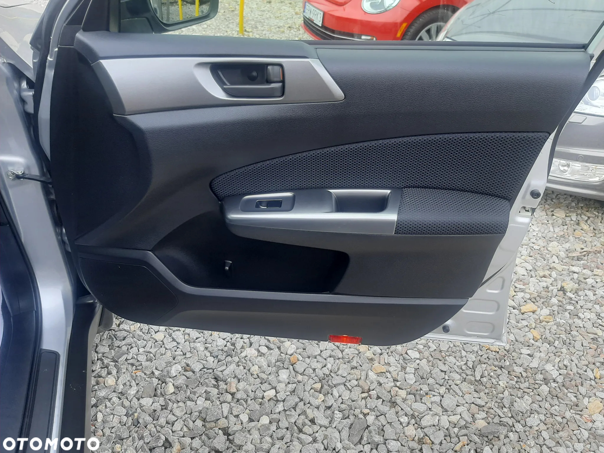 Subaru Forester 2.0i Exclusive - 23