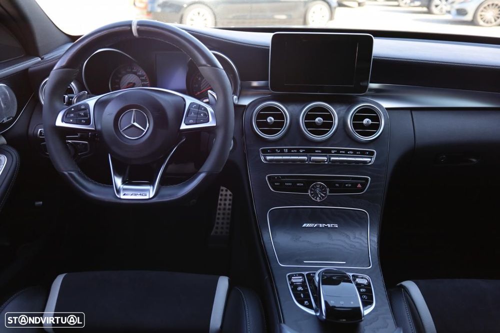 Mercedes-Benz C 63 AMG S - 22
