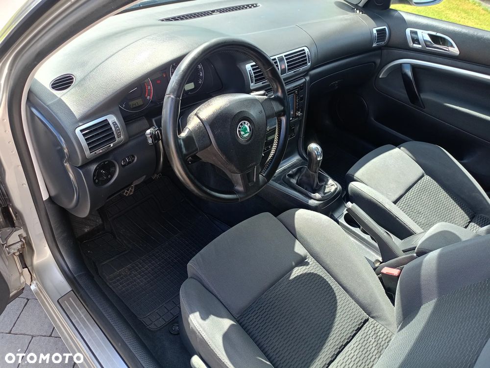 Skoda Superb 1.8 Turbo - 16