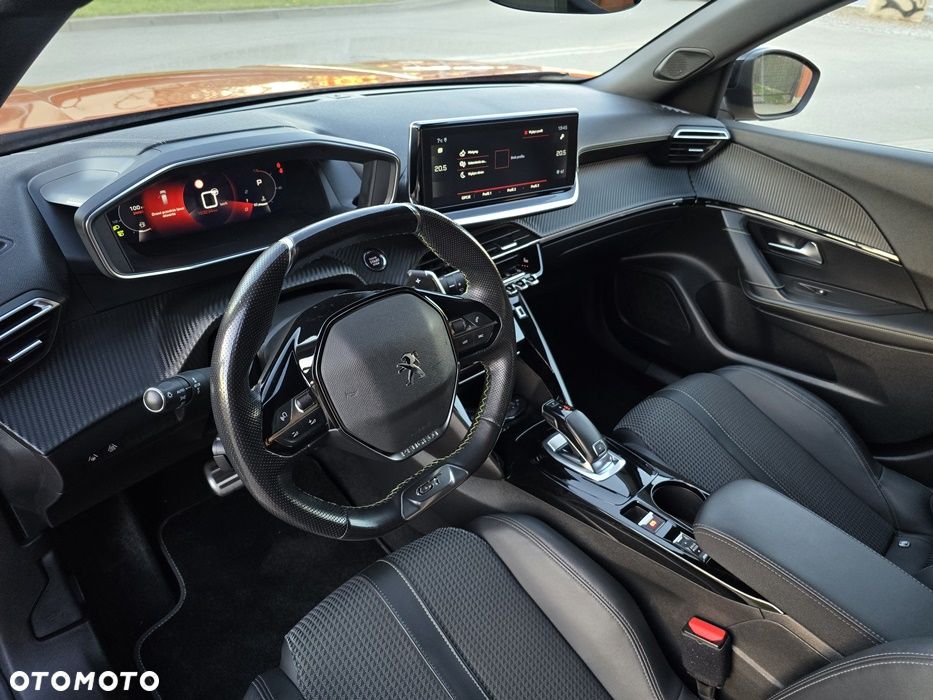 Peugeot 2008 PureTech 130 EAT8 GT - 27