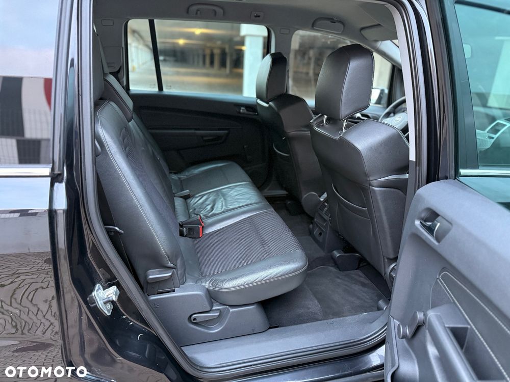 Opel Zafira OPC - 15