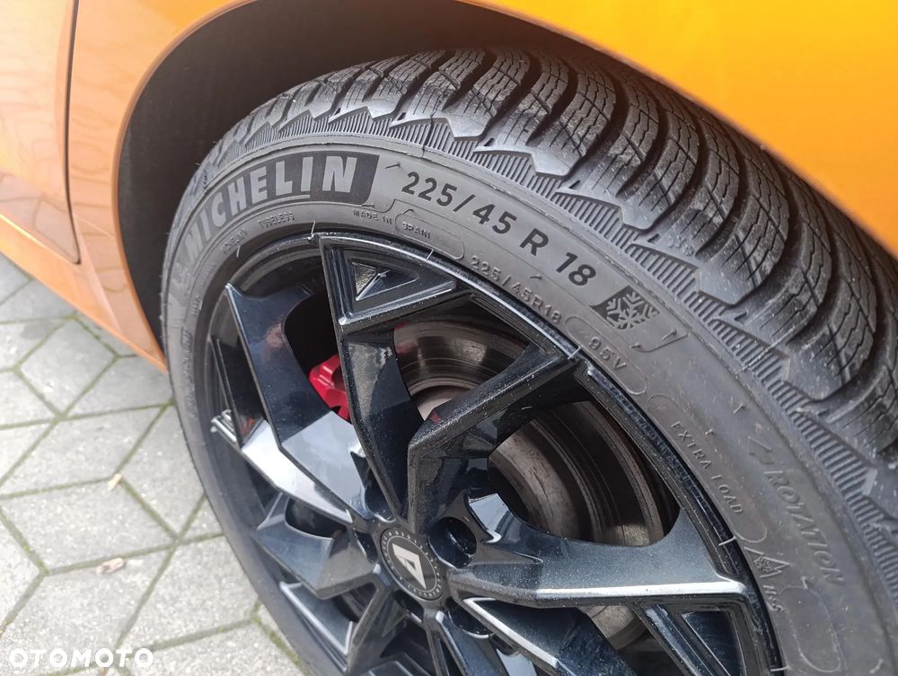 Skoda Octavia 2.0 TSI DSG RS - 5