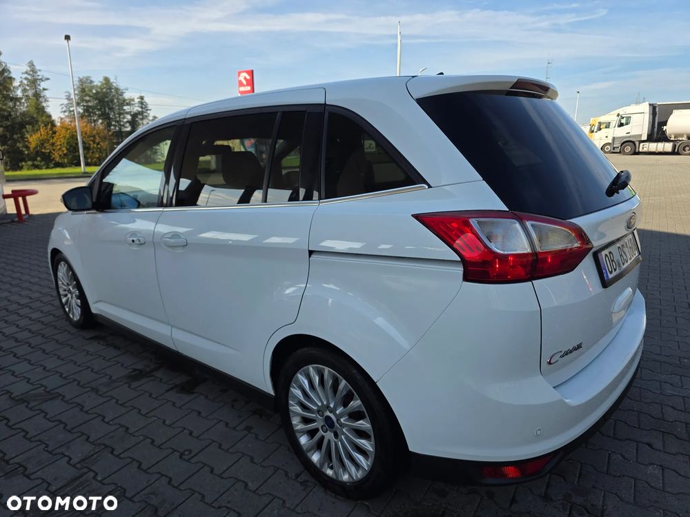 Ford Grand C-MAX - 15