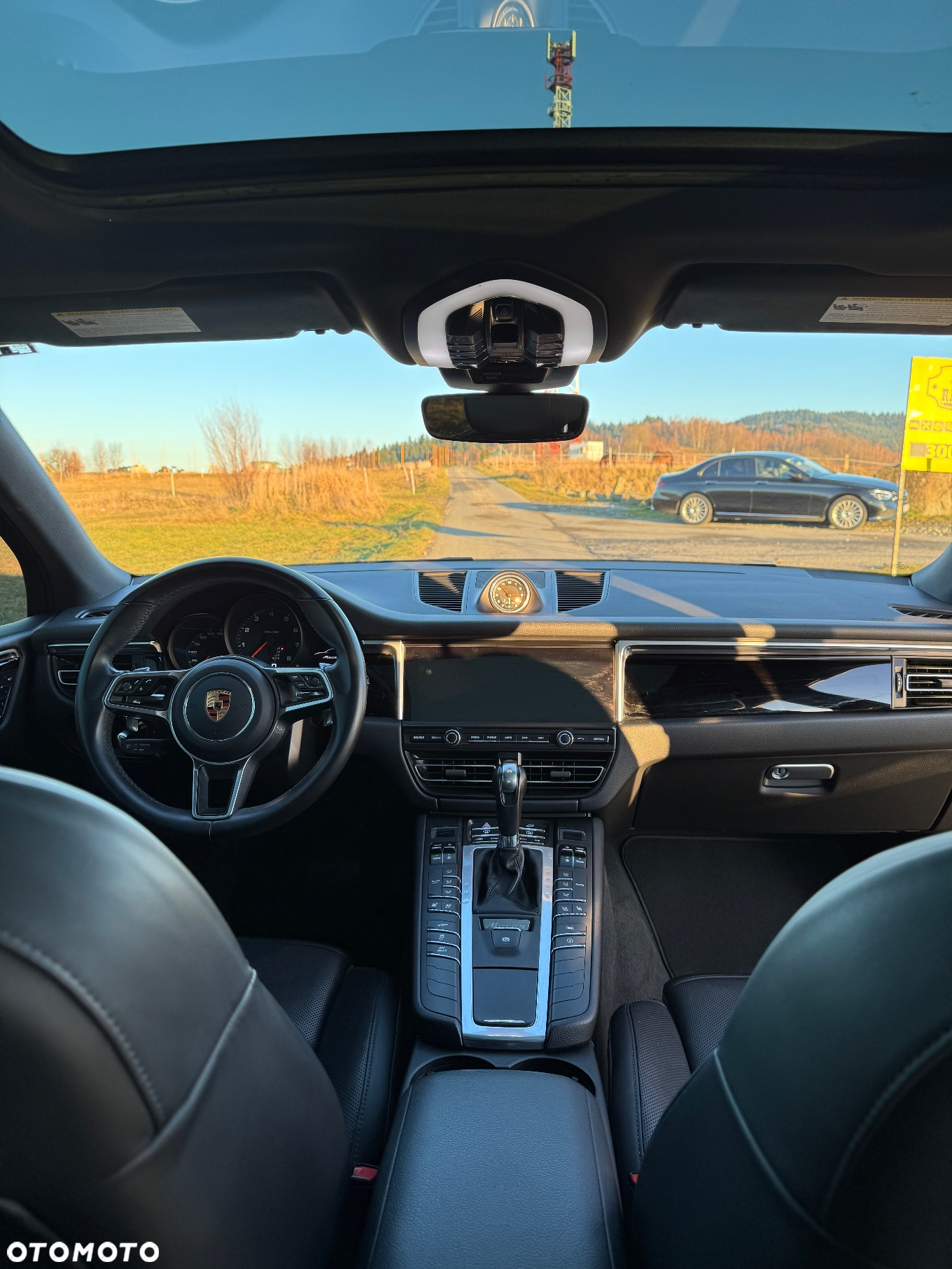 Porsche Macan Standard - 10