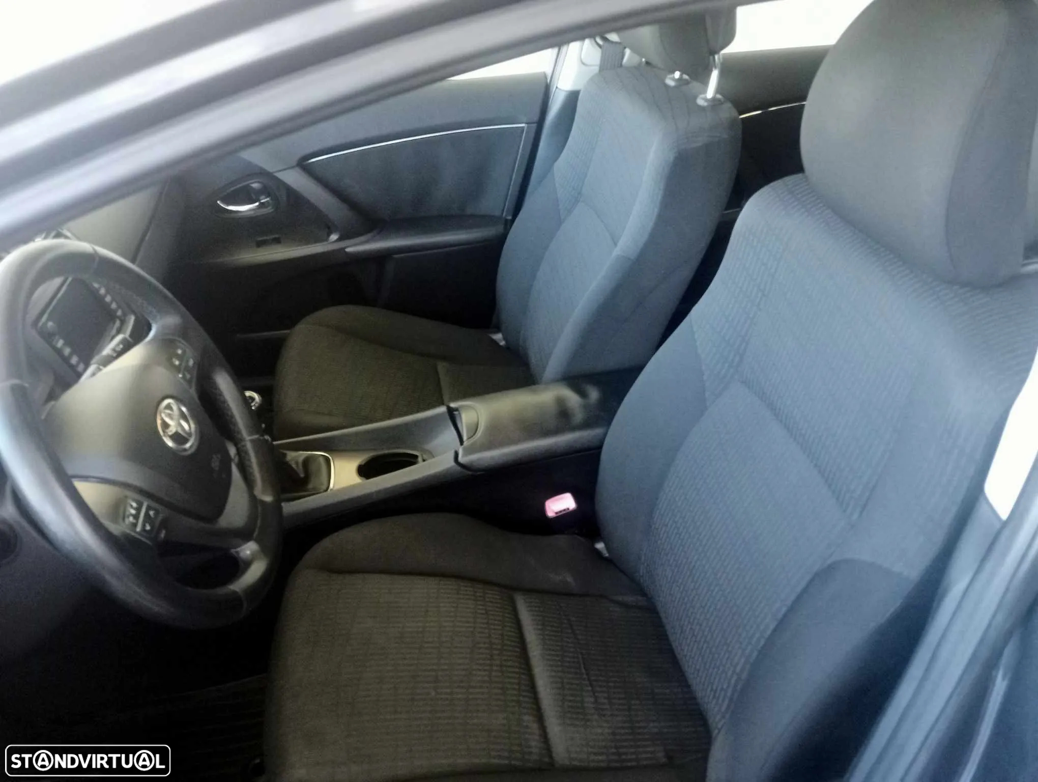Toyota Avensis SW 2.0 D-4D GPS - 6