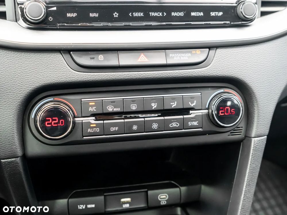 Kia Ceed 1.5 T-GDI M - 16