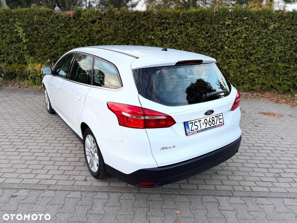 Ford Focus 1.6 TI-VCT Champions Edition - 5