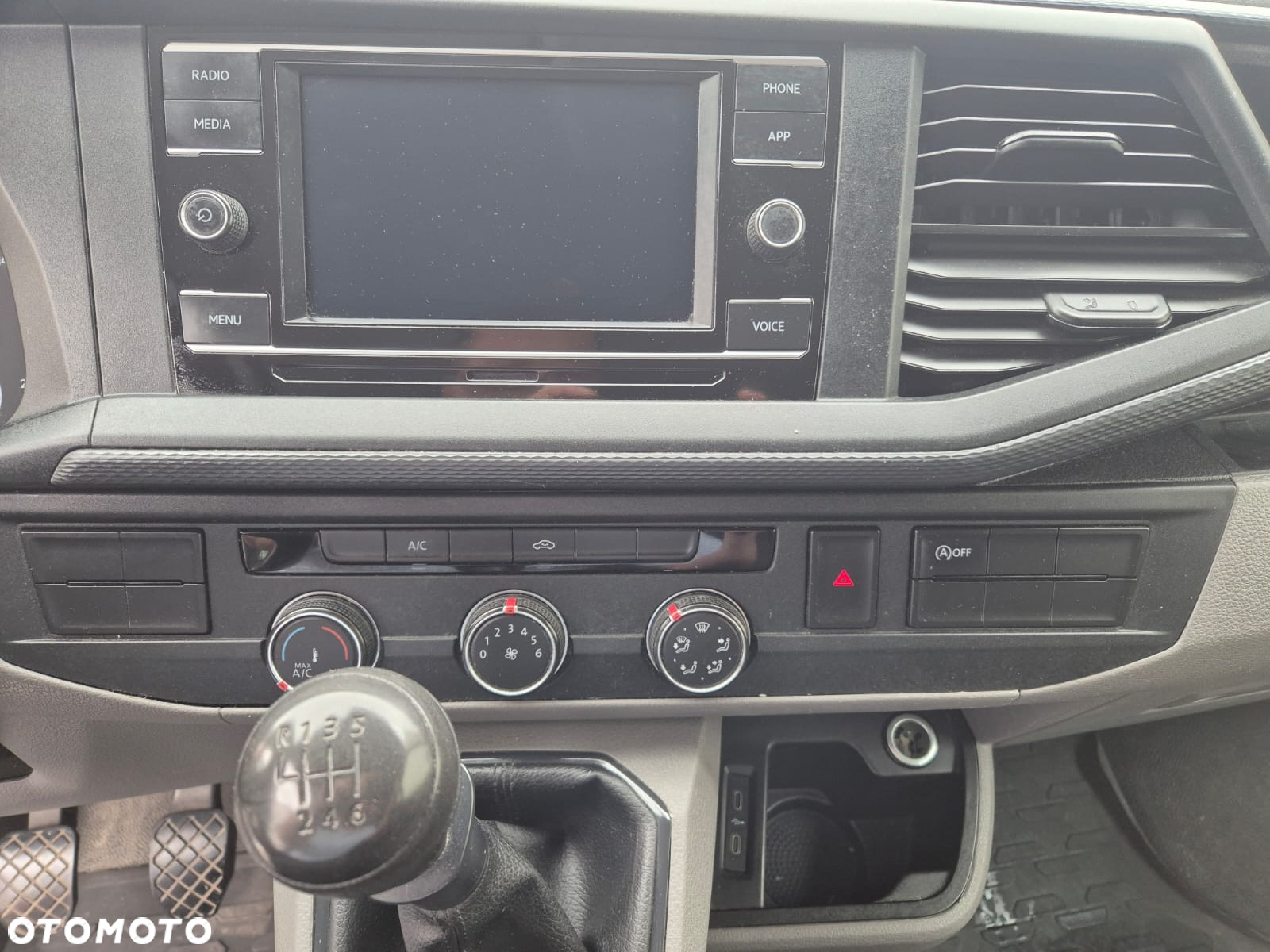 Volkswagen Transporter - 16