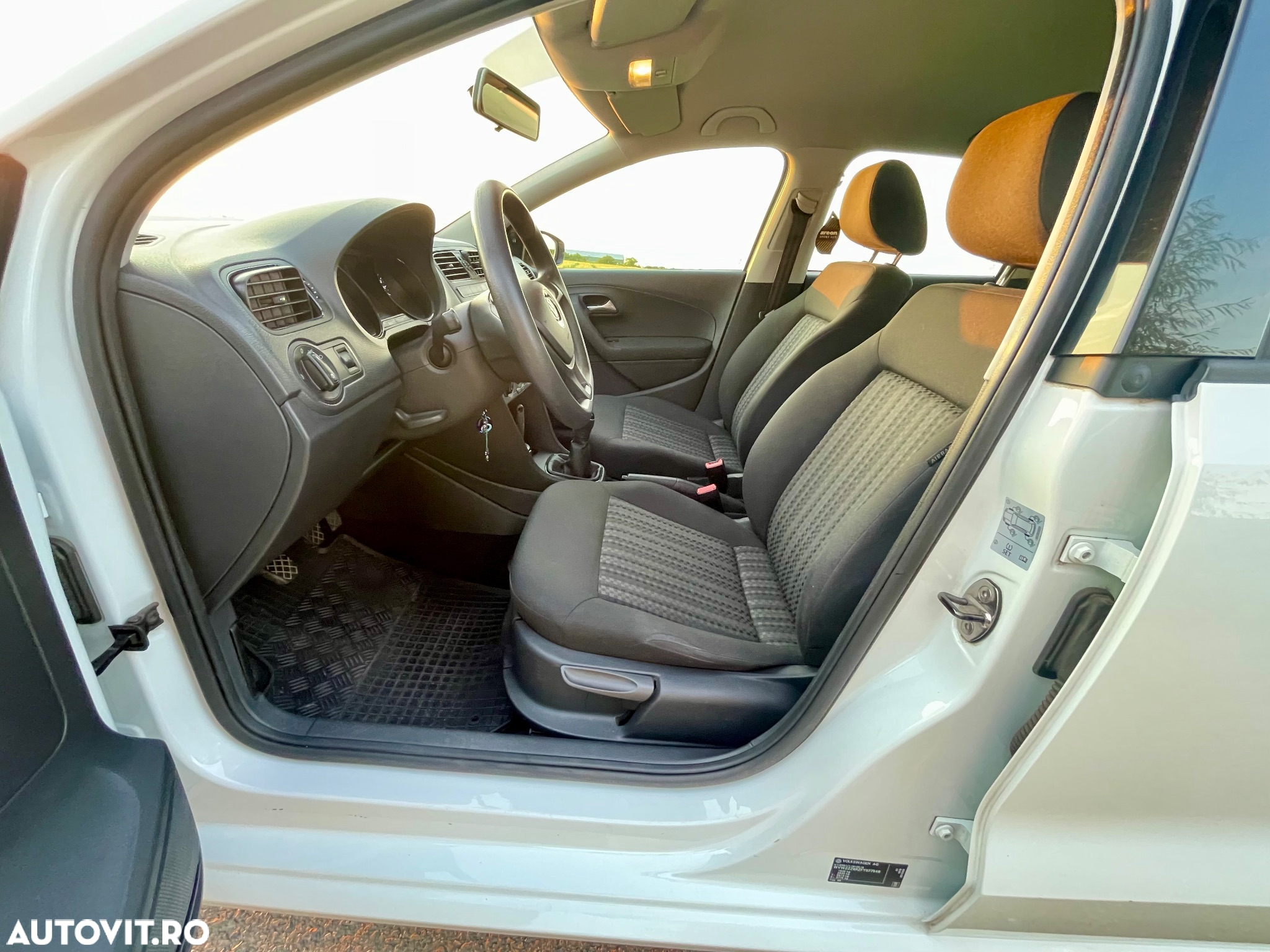 Volkswagen Polo - 5