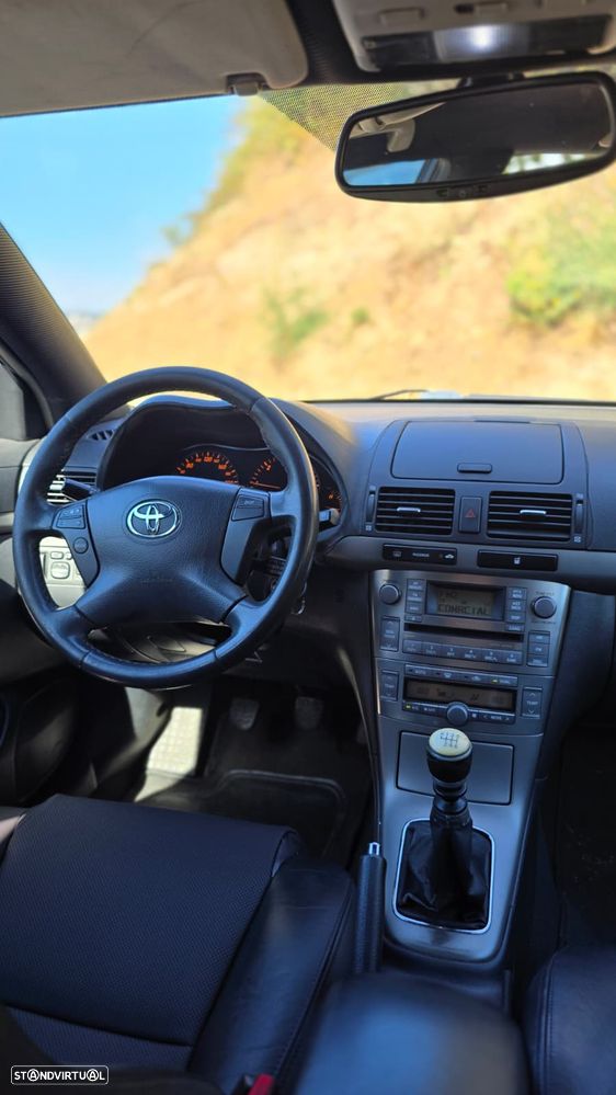 Toyota Avensis SW 2.0 D-4D Sol - 11