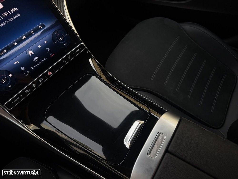 Mercedes-Benz C 300 e T 9G-TRONIC AMG Line — fotografia 41