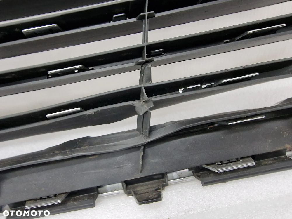 FORD FOCUS MK3 LIFT 14- ATRAPA PRZEDNIA PRZÓD / GRILL , NR F1EB-8C436-A , NR AUKCJI K347 - 19