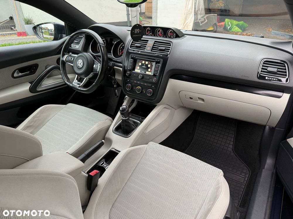Volkswagen Scirocco 2.0 TDI BMT - 13