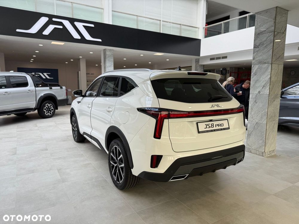 JAC JS8 - 21