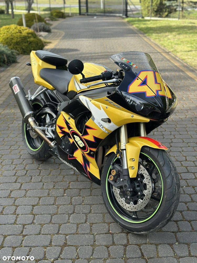 Yamaha R6 - 23