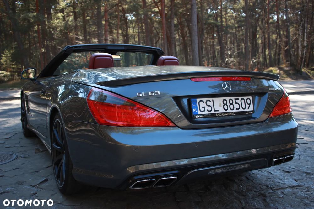 Mercedes-Benz SL 63 AMG - 6
