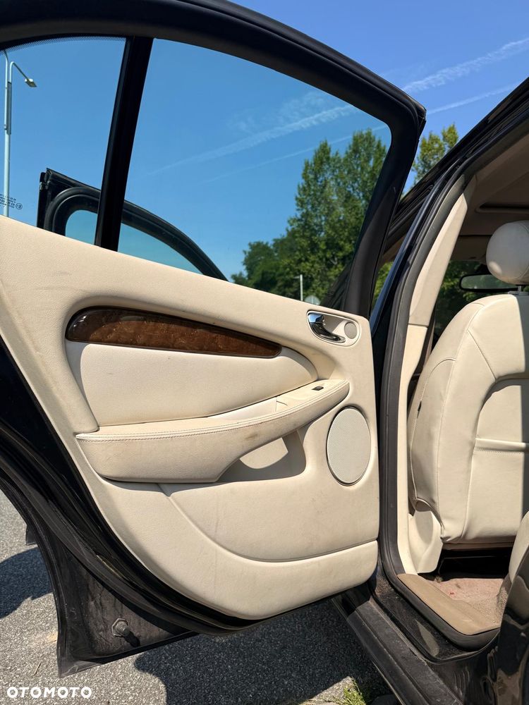 Jaguar X-Type 3.0 V6 4x4 Executive - 22