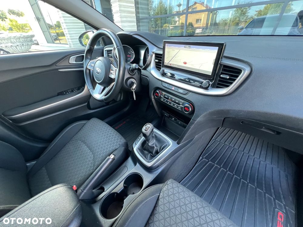 Kia Ceed 1.4 T-GDI L Business Line - 21
