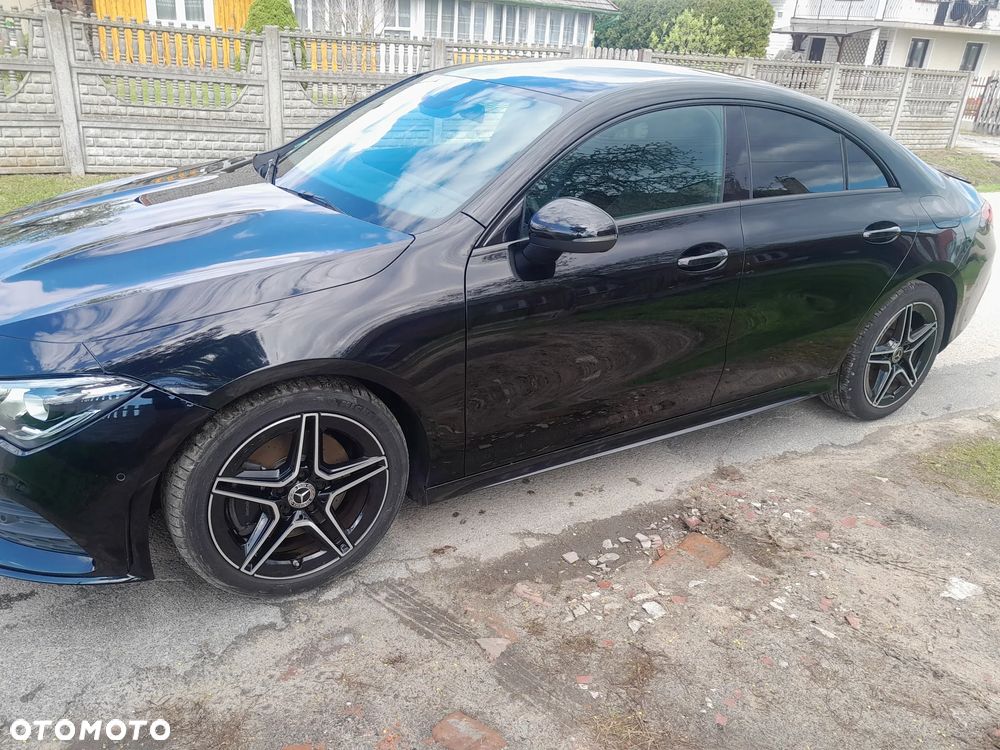 Mercedes-Benz CLA 200 7G-DCT AMG Line - 32