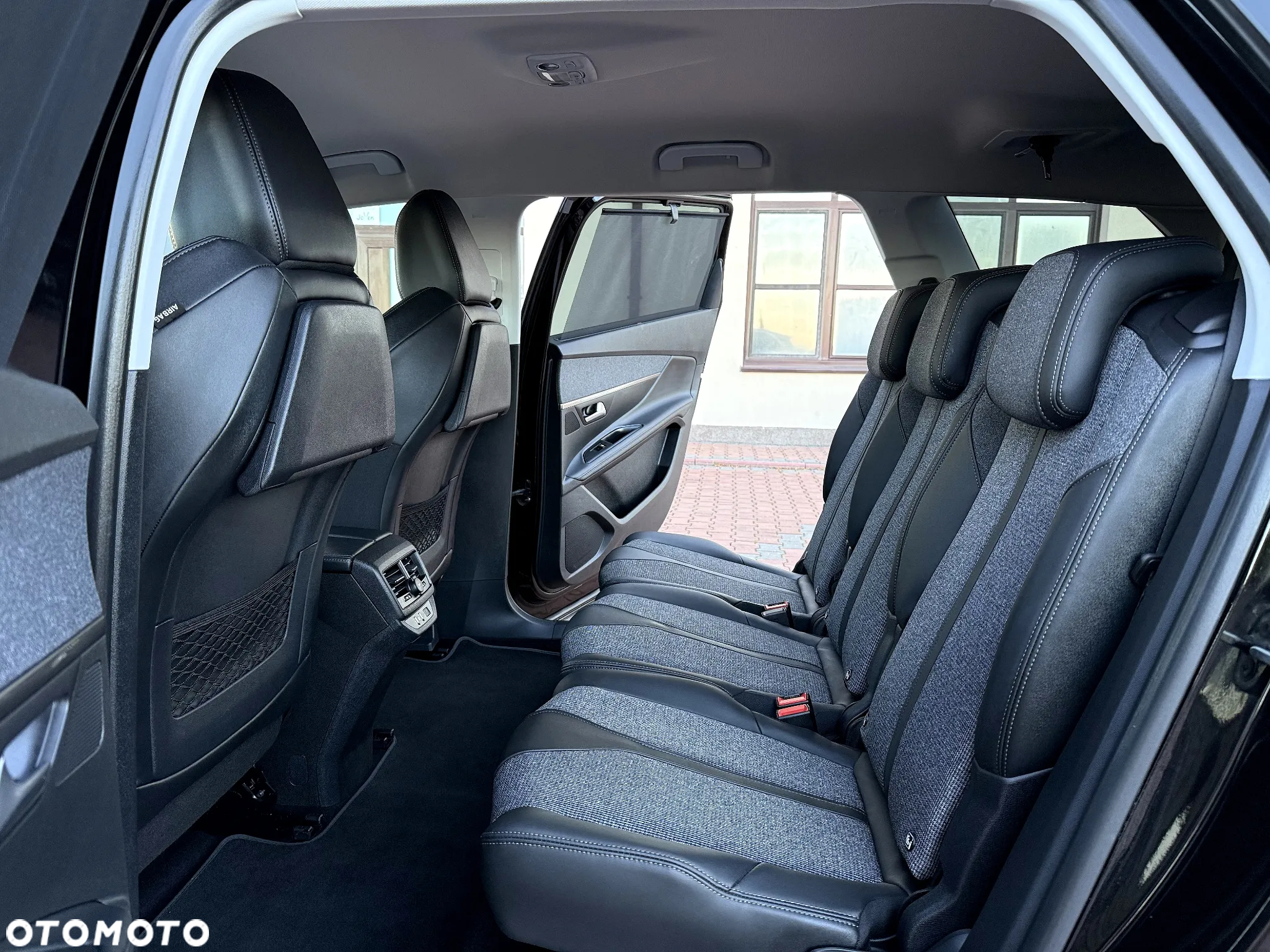 Peugeot 5008 1.6 PureTech Allure S&S EAT8 - 20