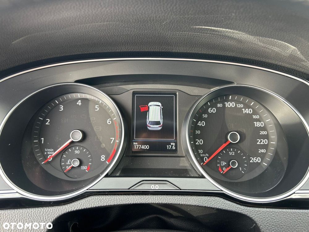 Volkswagen Passat 2.0 TSI Business DSG - 15