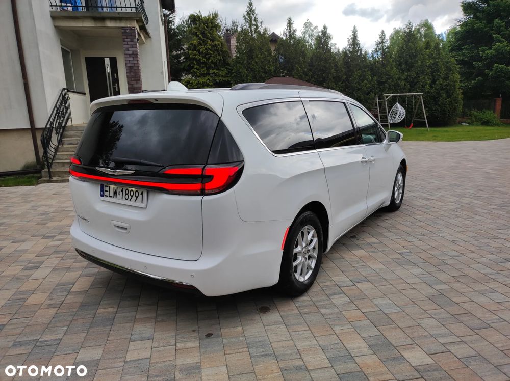 Chrysler Pacifica - 6