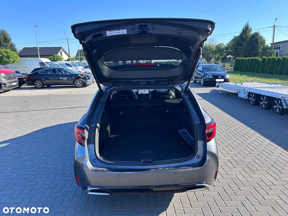 Toyota Corolla 1.8 Hybrid Executive - 28
