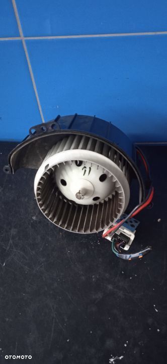 Dmuchawa nawiewu Opel Astra H III 52421335 - 2