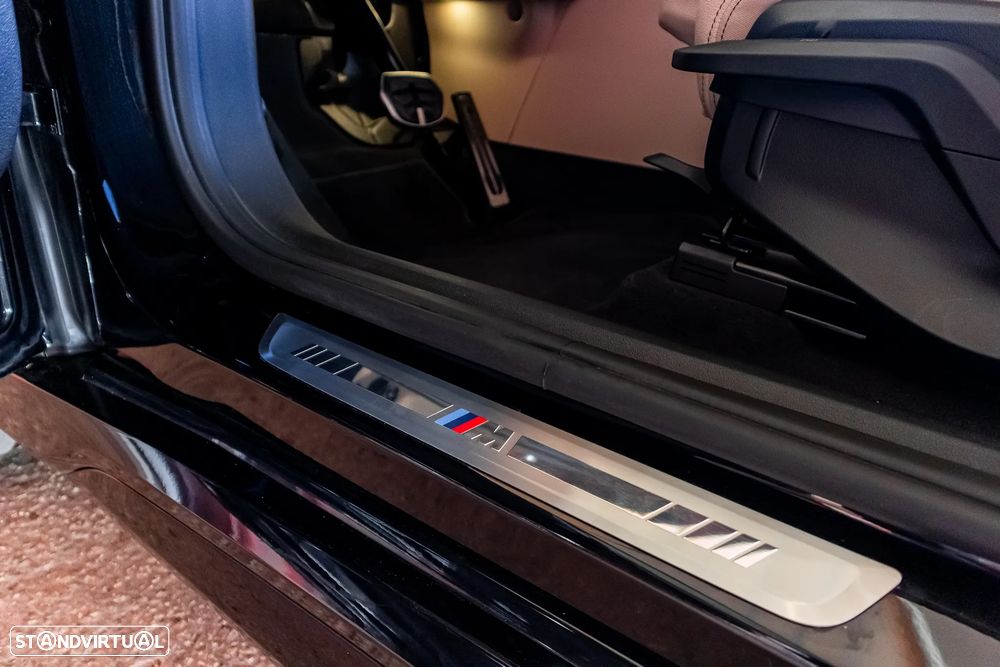 BMW X1 xDrive30e Pack Desportivo M - 32