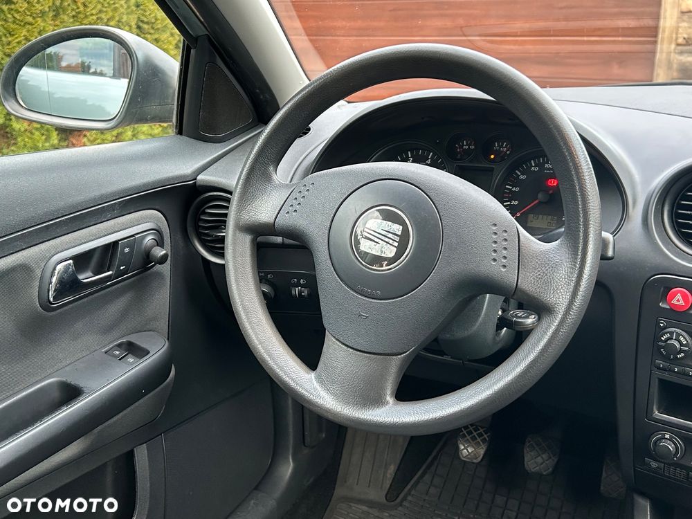 Seat Ibiza 1.4 16V Sport - 11