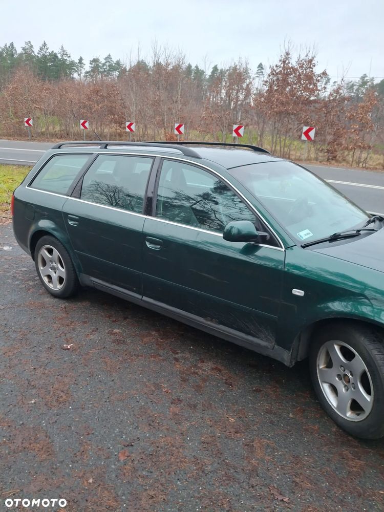 Audi A6 Avant 2.5 TDI Quattro - 12