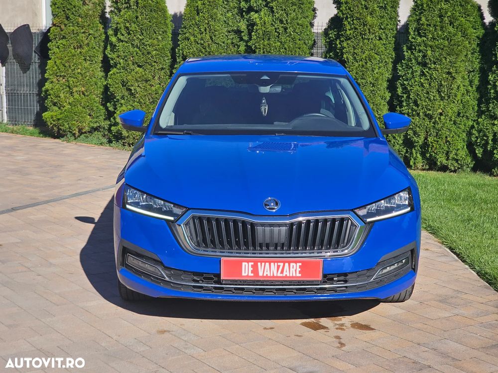 Skoda Octavia 2.0 TDI DSG Ambition - 11