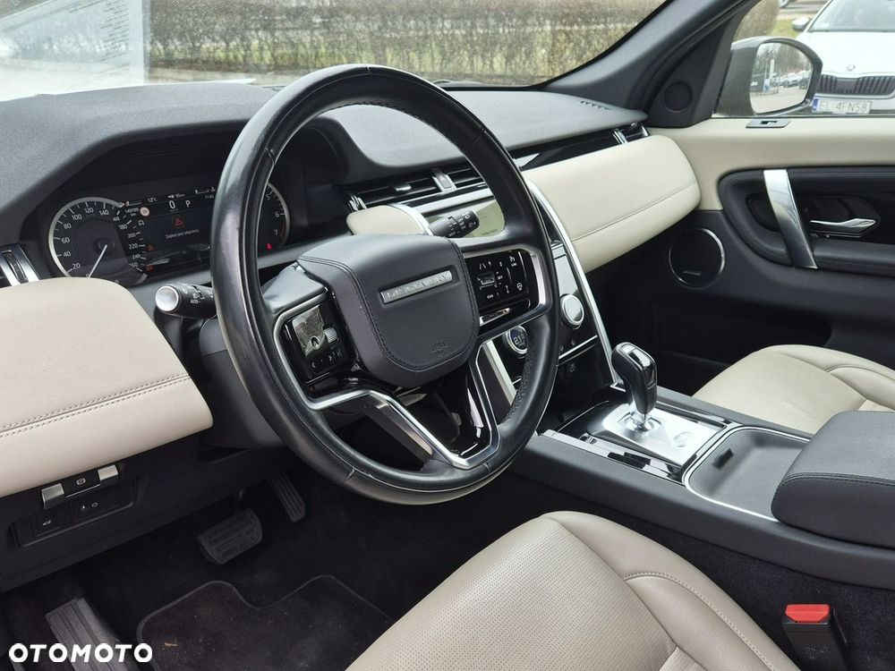 Land Rover Discovery Sport 2.0 P200 mHEV SE - 17