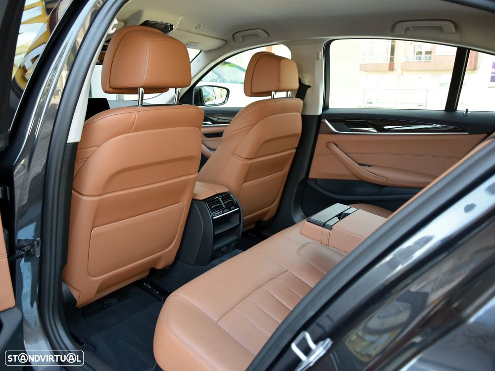 BMW 530 e iPerformance Line Luxury - 25