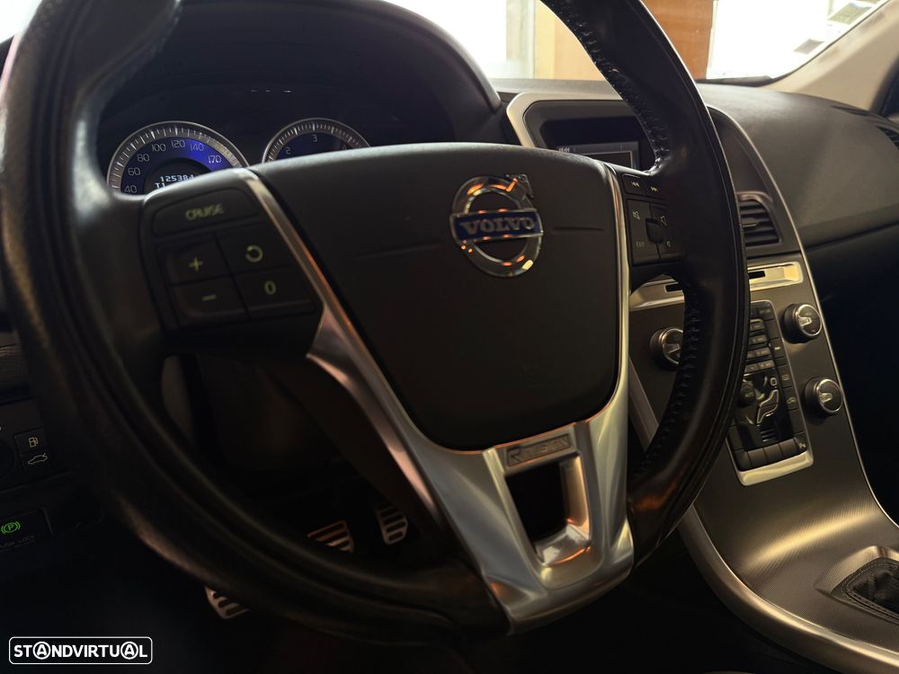 Volvo XC 60 2.0 D3 Drive R-Design - 23