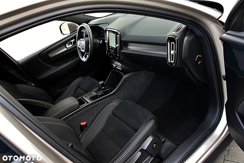 Volvo XC 40 B4 Core - 18