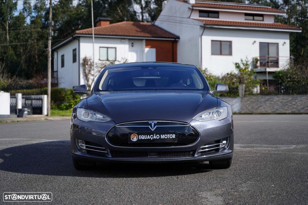 Tesla Model S 85D - 2