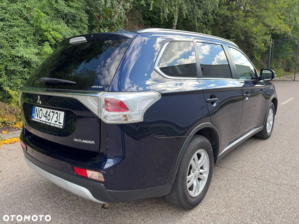 Mitsubishi Outlander 2.2 DID Intense + 4WD - 4