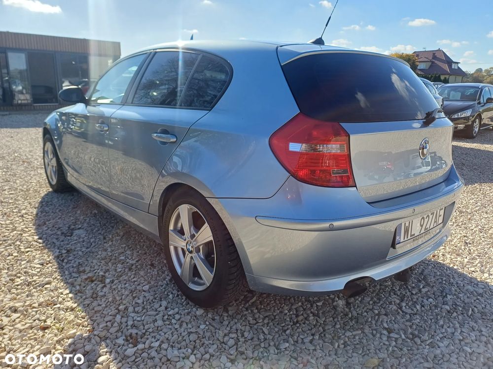 BMW Series 1 2009 photo 3
