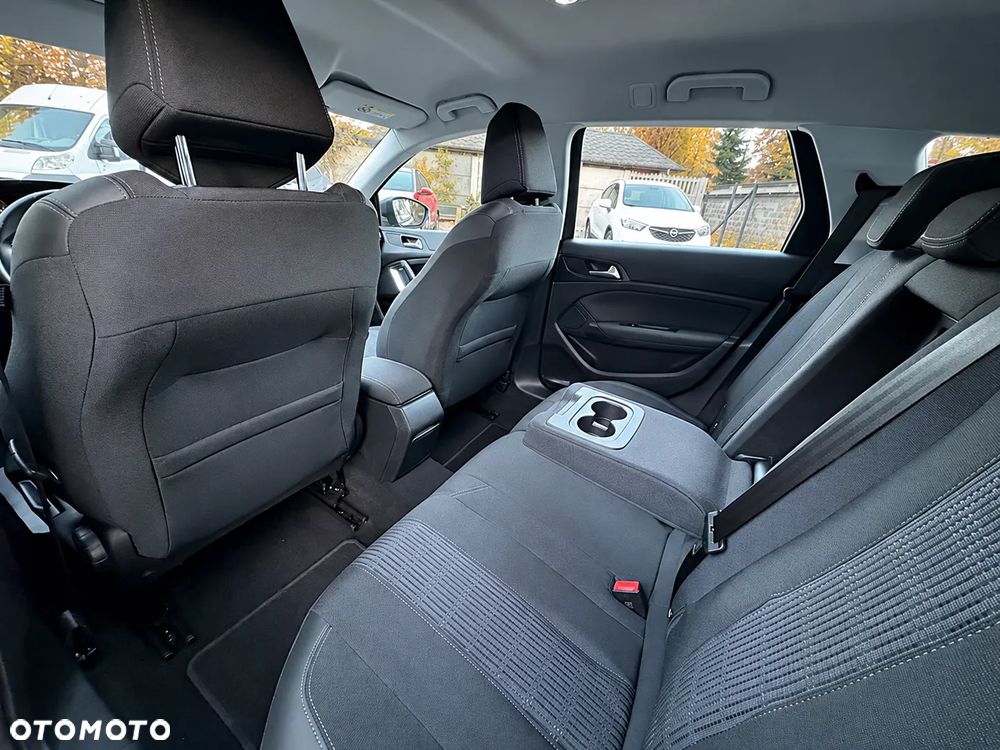 Peugeot 308 1.5 BlueHDi Allure S&S - 19